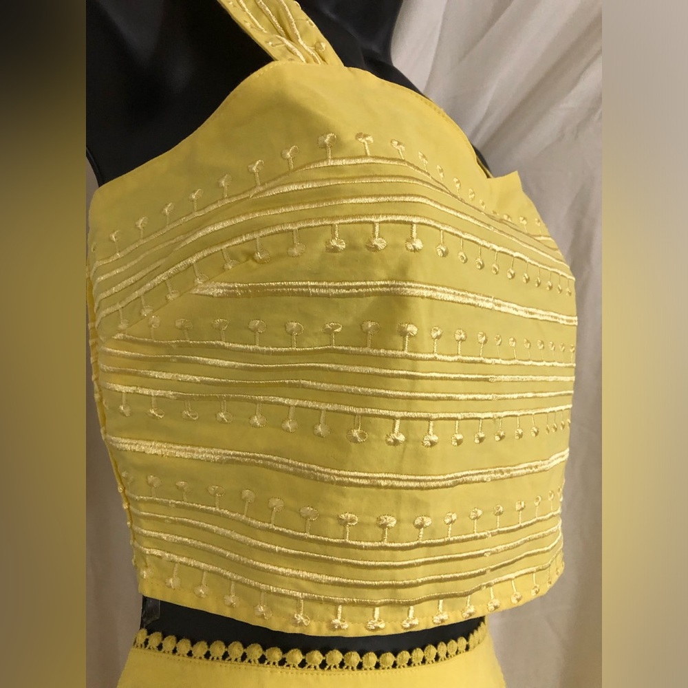 Avec Les Filles yellow embroidered eyelet crop smocked tank top and Skirt size M - Picture 5 of 16